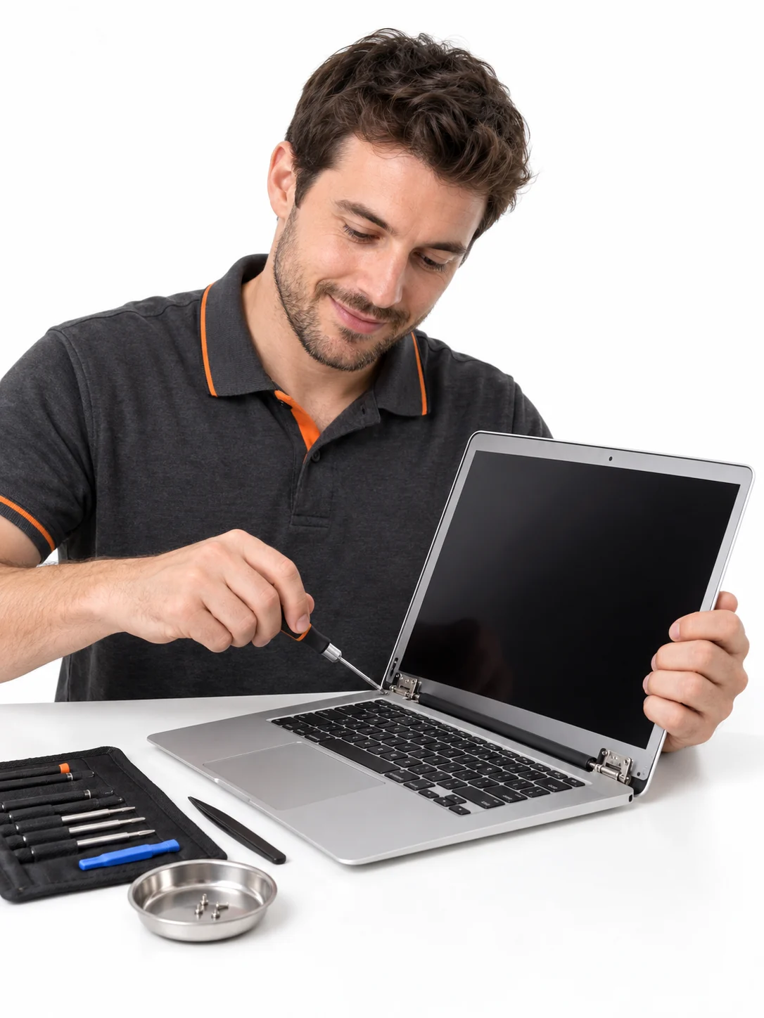 Ремонт корпуса и петель MacBook 12 — иллюстрация работы мастера Ремонт корпуса и петель MacBook 12 — иллюстрация работы мастера
